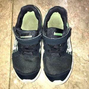 Nike sneakers toddler boy size